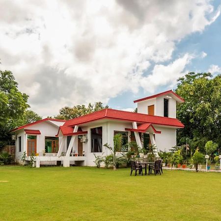 Stone Bridge Villa Gurgaon Exteriör bild